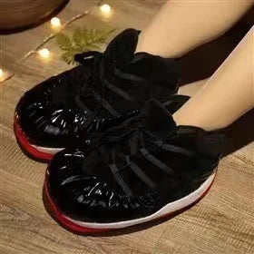 SnugKicks™ Breds