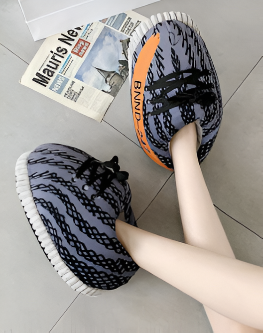 SnugKicksā¢ YEEZ The O'Stripe
